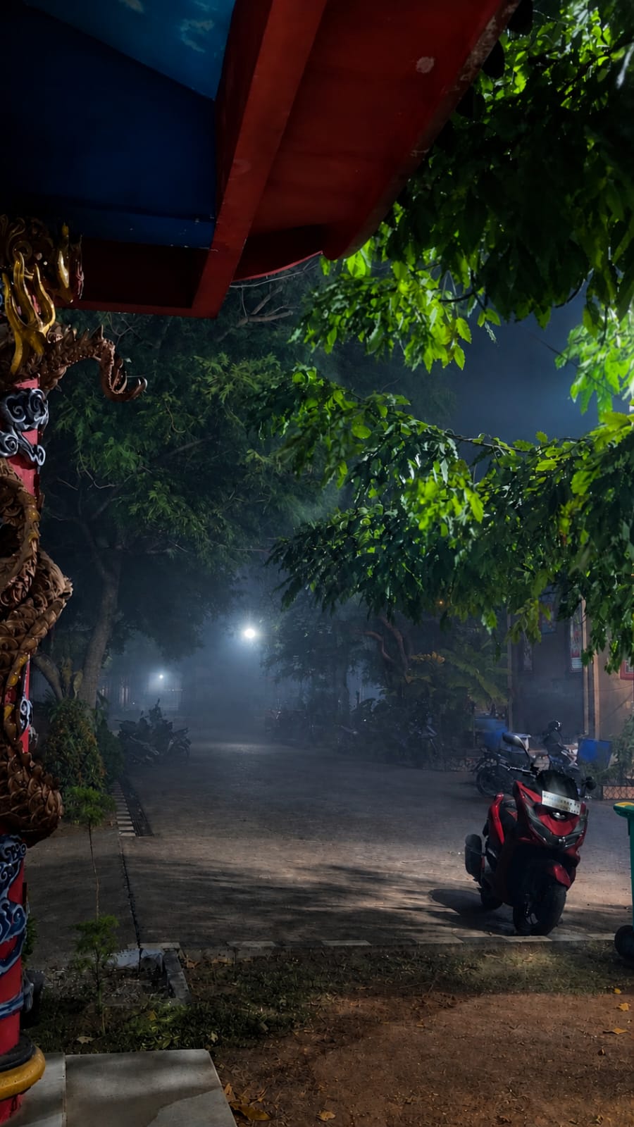 # MALAM YANG TIDAK BIASA DI KOMPLEKS GUA MARIA